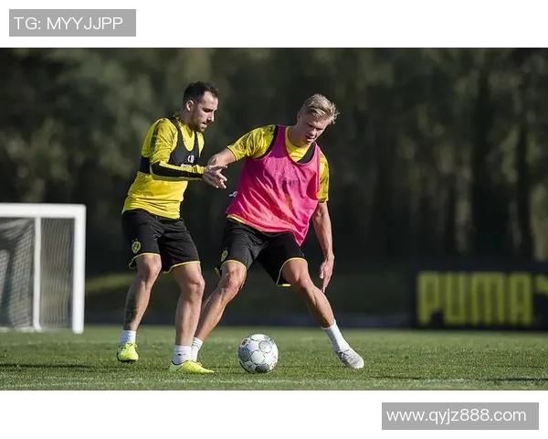 梅西展现独特才艺盘核桃引发球迷热议与欢笑